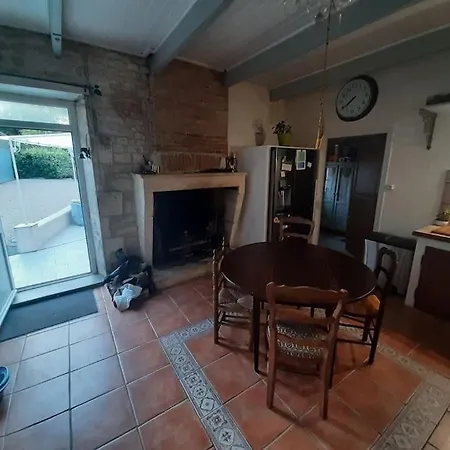 Отель Tres Grande Maison La Rochelle 10 Min De L'ocean *