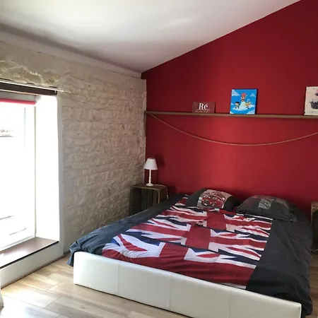 Отель Tres Grande Maison La Rochelle 10 Min De L'ocean