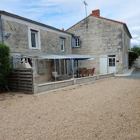 Отель Tres Grande Maison La Rochelle 10 Min De L'ocean *